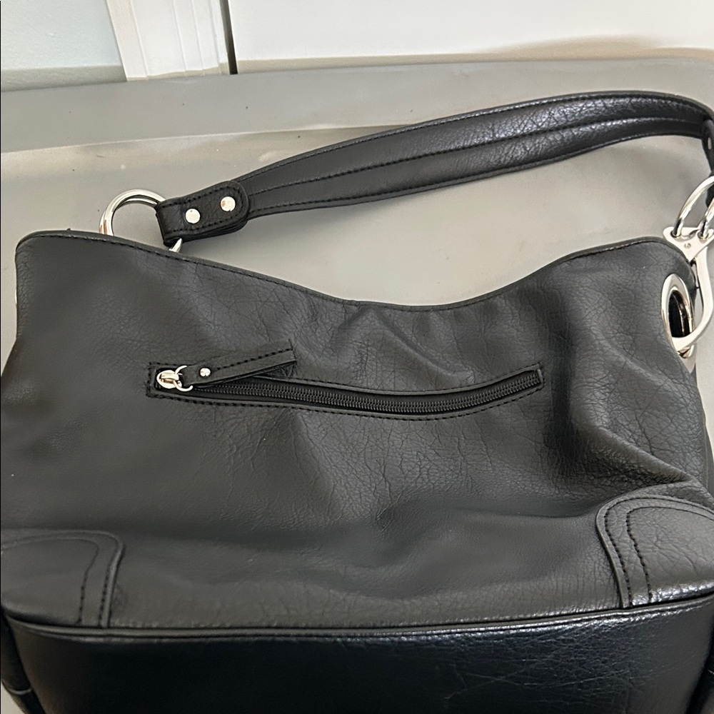 Elegant Alyssa Black Hobo Bag with Silver Buckle Details - Picture 5 of 6